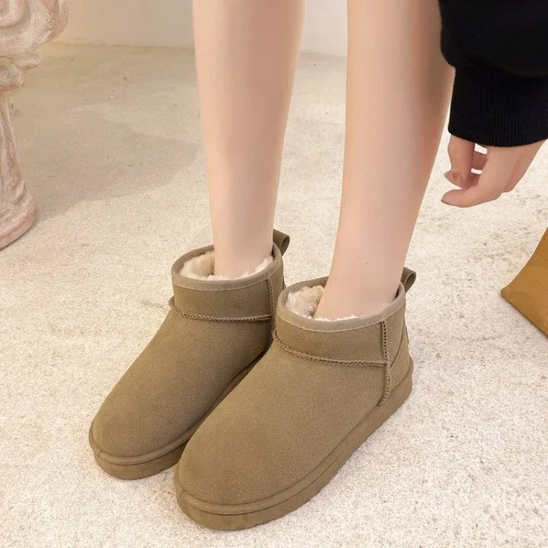 New Snow Boots Short Tube Thickened Cotton Shoes Non-slip Winter New Shoes Student Shoes Black Boots