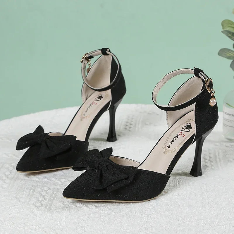 Summer New Slim Shoes One Line Buckle Pointed Highs Bow Shoes Low Heel Pumps