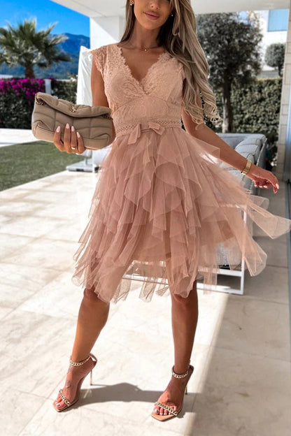 V-neck Lace Sleeveless Layered Midi Dress