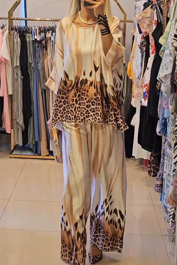 Unique Fashionable Printed Crew Neck Loose Top and Elastic Waist Pants Set