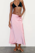 Well Tailored Garment with a Graceful Silhouette
