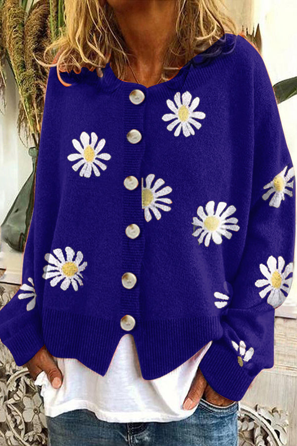Round Neck Embroidery Knitted Sweater Cardigan