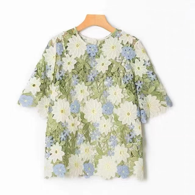 Boutique Green O-neck Hollow Out Embroidery Short Sleeve Blouse