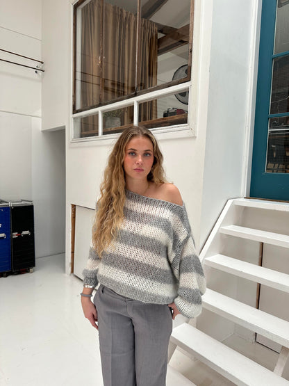 Harper - Contrast Stripped Loose-fit Sweater