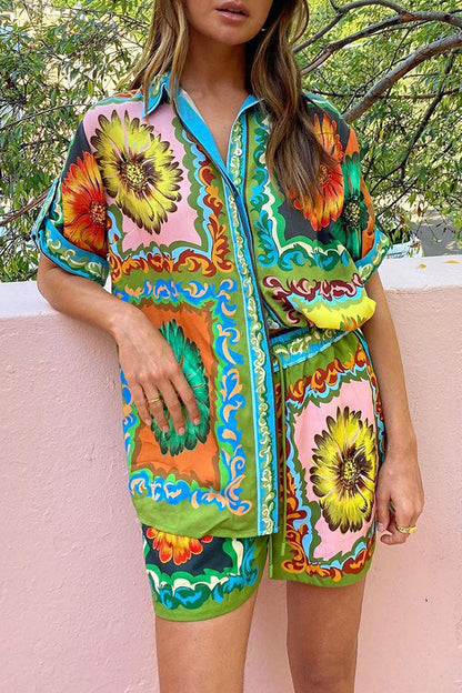 Disco Daisy Unique Print Colorblock Elastic Waist Pocketed Wide Leg Shorts
