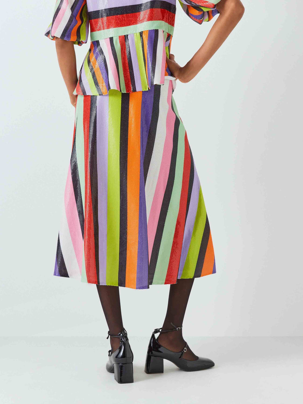 Elegantly Designed Cardigan