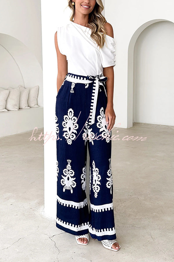 Unique Print Belted Pocket Wide Leg Pants