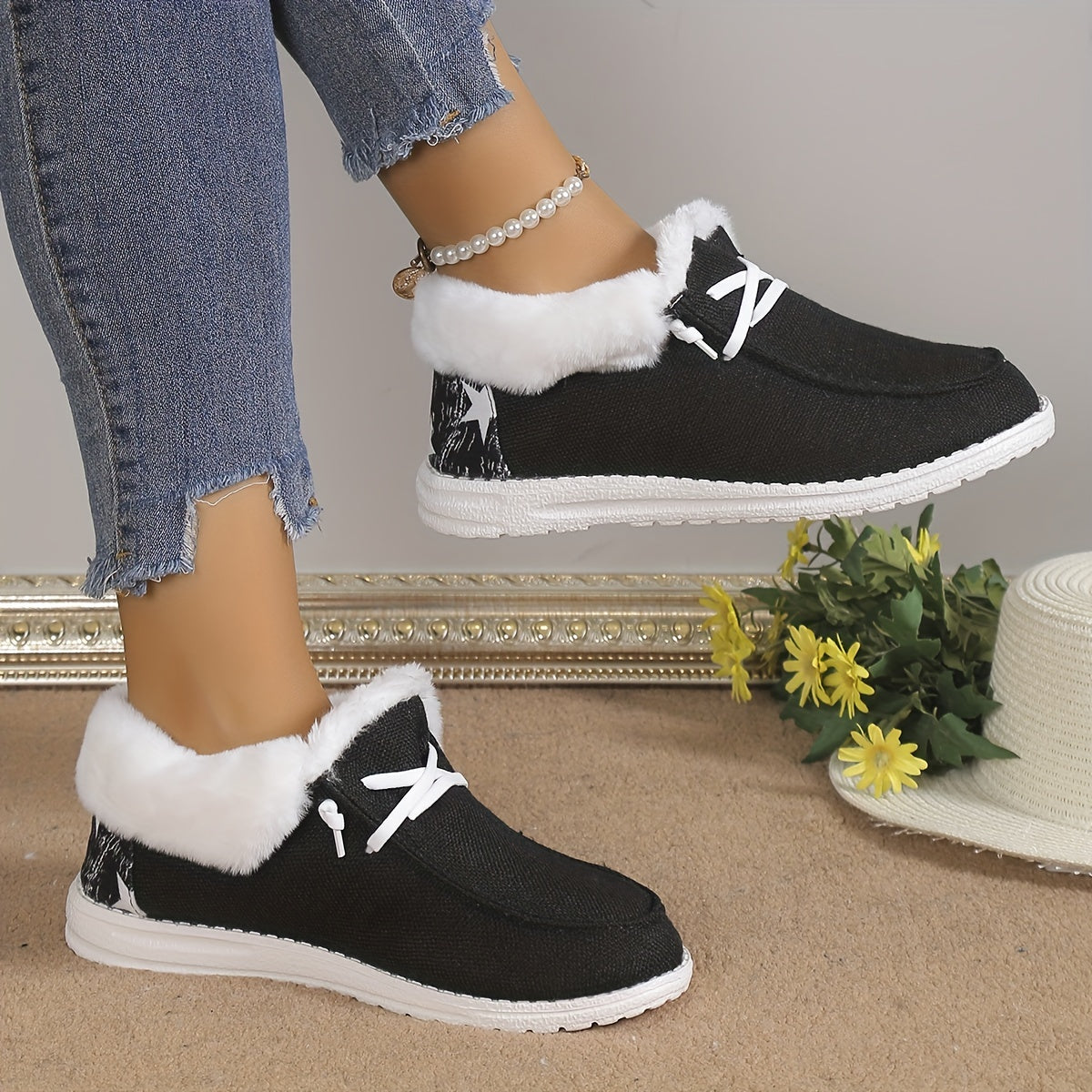 Plush Lined Canvas Shoes Gr7841