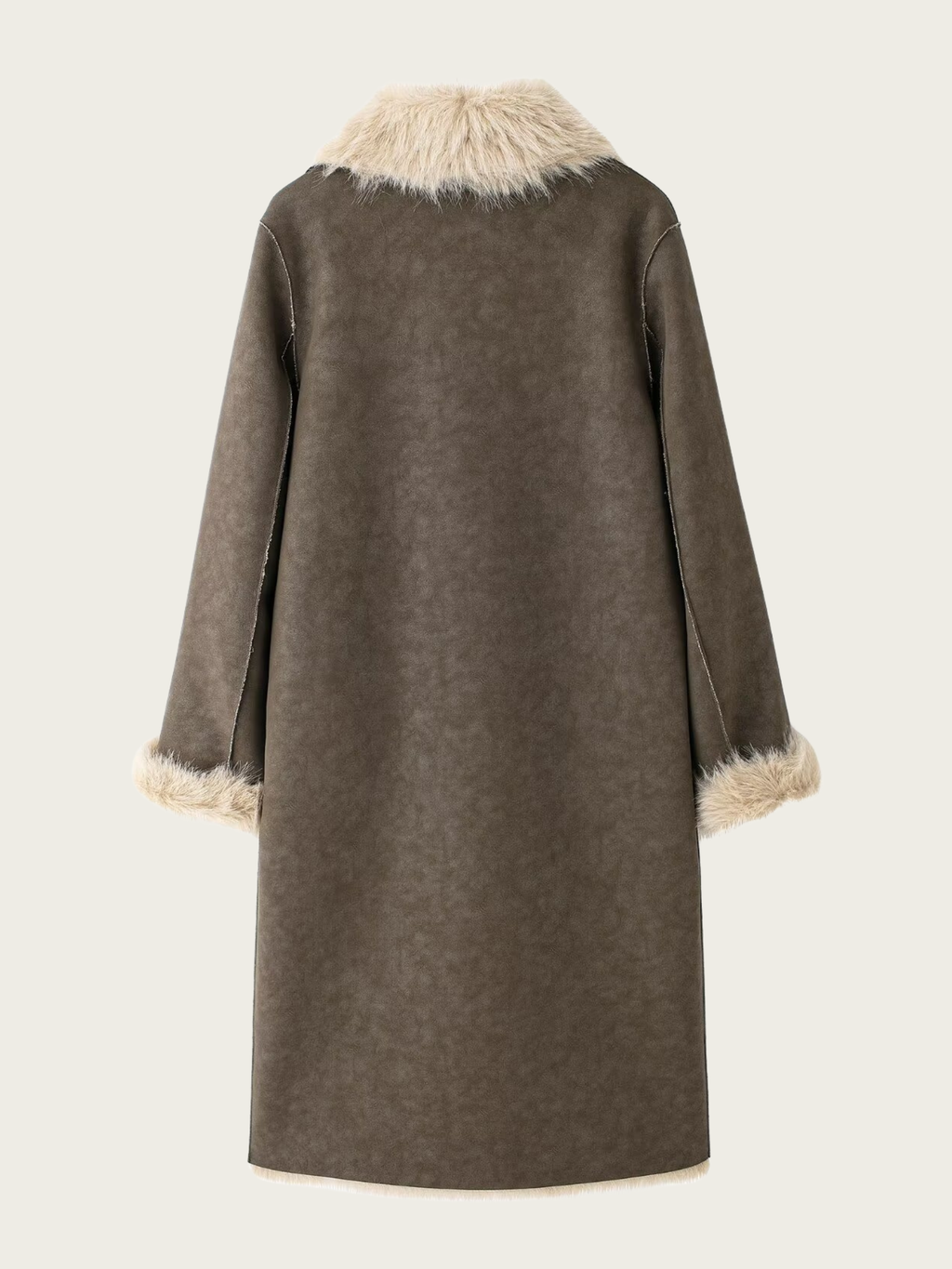 Beautifully Finished Coat in a Timeless Design