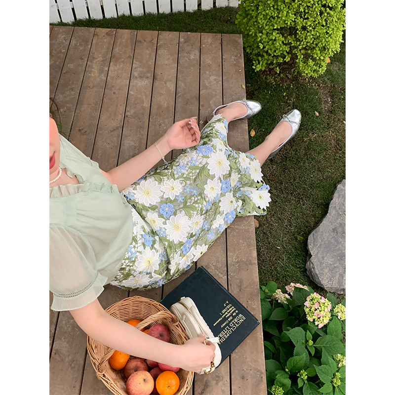 Green Embroidery Straight Skirt