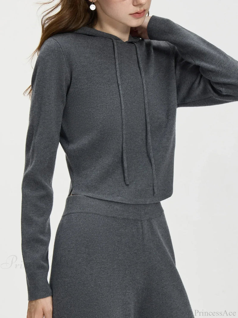 4.1% Wool Short Hooded Knitwear Sweater