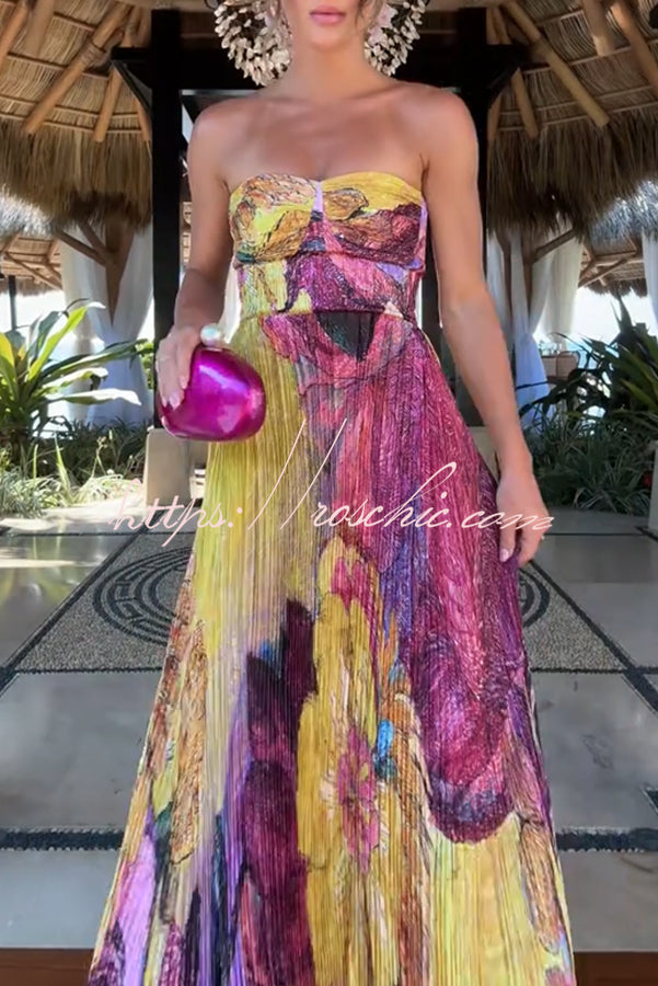 Vibrant and Bold Print Sweetheart Neck Pleated Maxi Dress