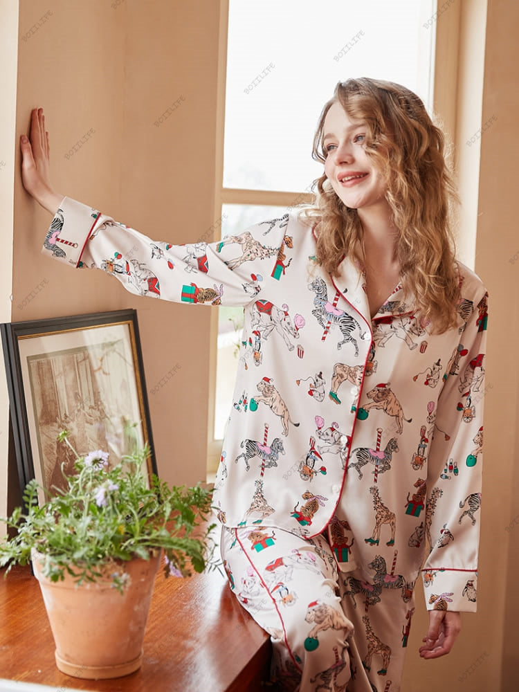 Timeless Vintage Style Garment