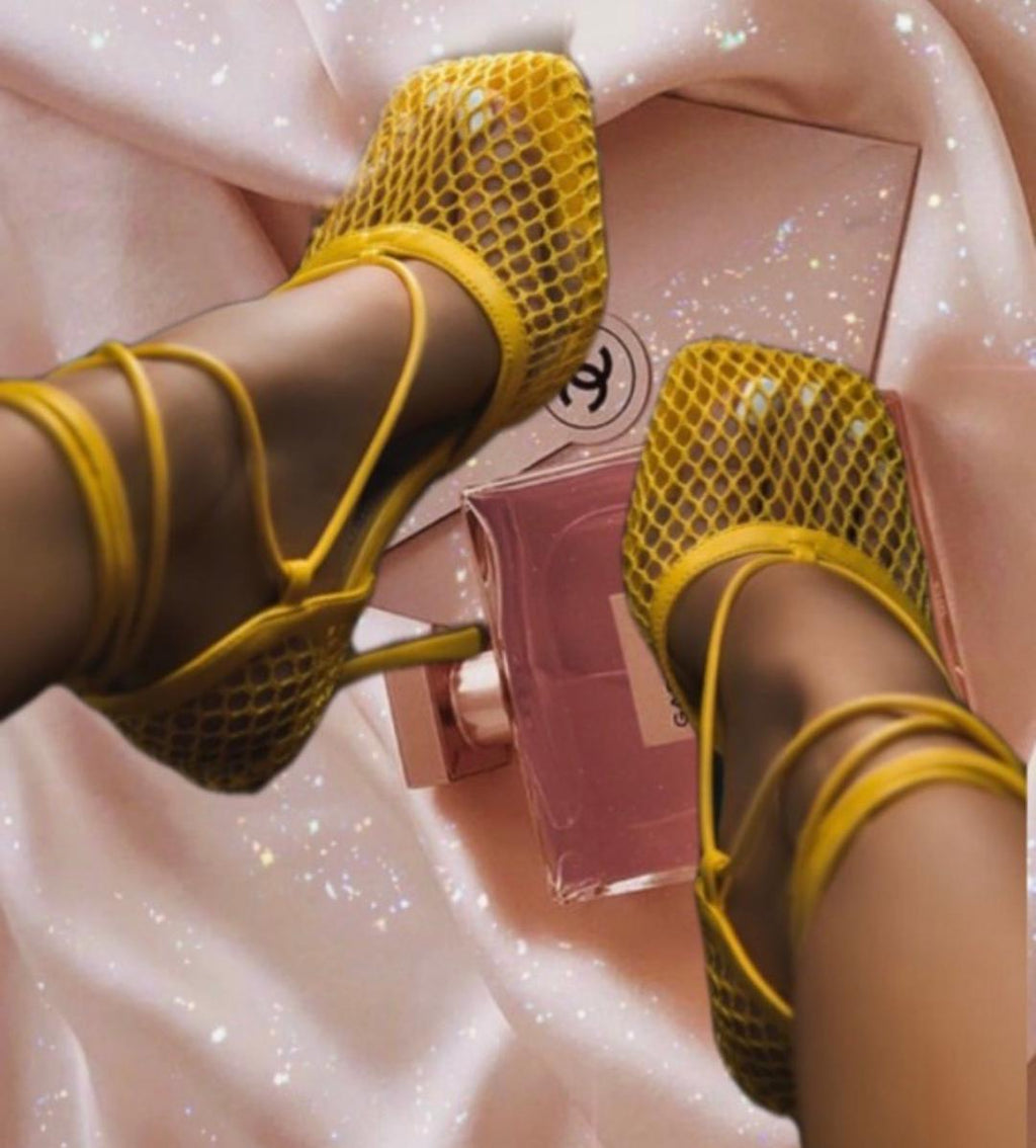 Well Tailored Heels with a Graceful Silhouette