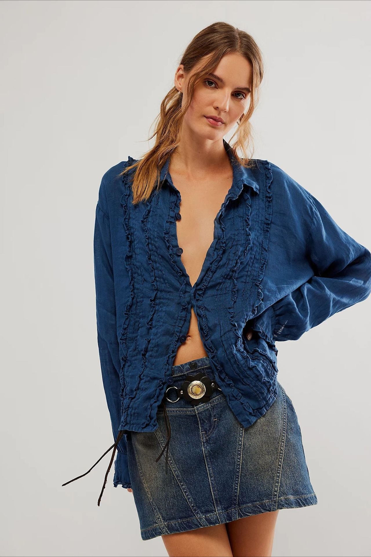Linen Ruffled Long-sleeve Blouse