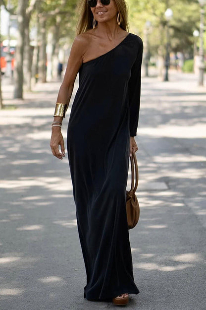 Side to Side One Shoulder Statement Maxi Dress