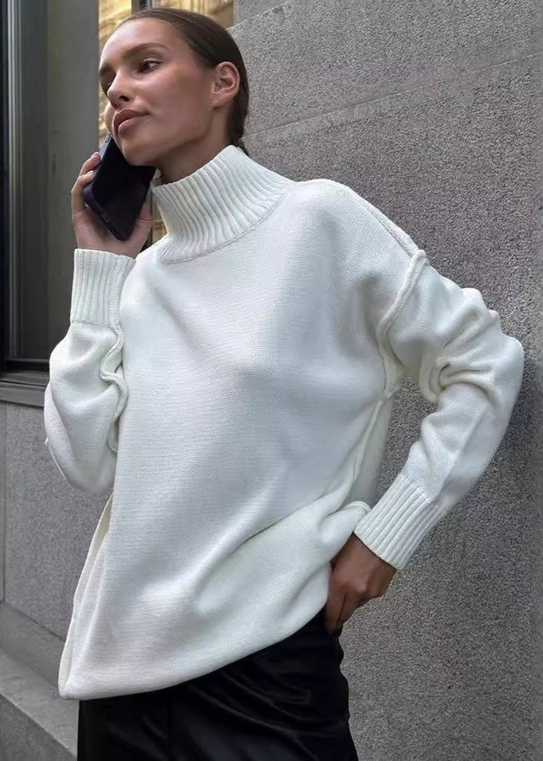Modern Cozy Turtleneck Sweater - Timeless Comfort and Design