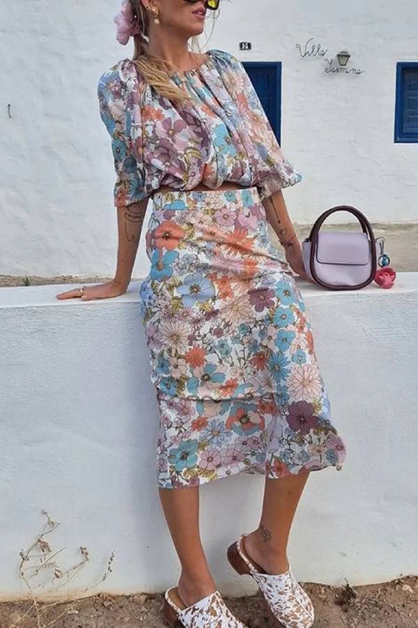 Holiday Print Top & Skirt Two-piece Set