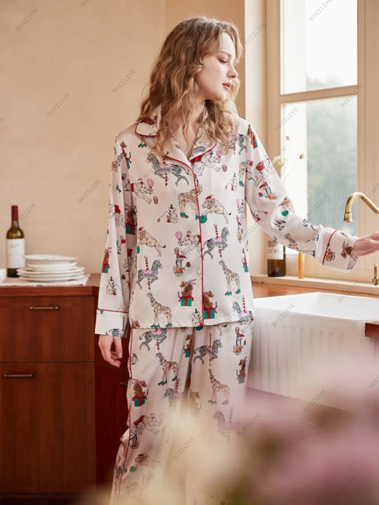 Timeless Vintage Style Garment