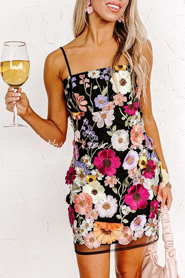 Dream World Embroidered Applique Adjustable Straps Mini Dress