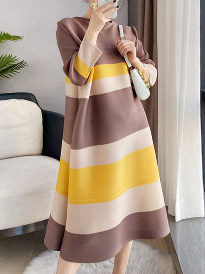 A-line Loose Pleated Striped Round-neck Midi Dresses