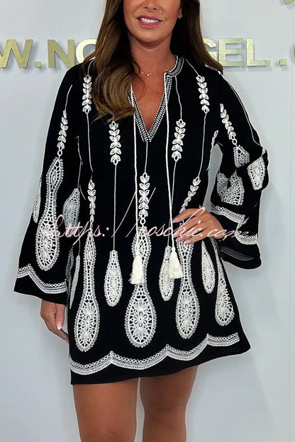 Fashionable Embroidered Pattern V-neck Trumpet Sleeve Loose Mini Dress