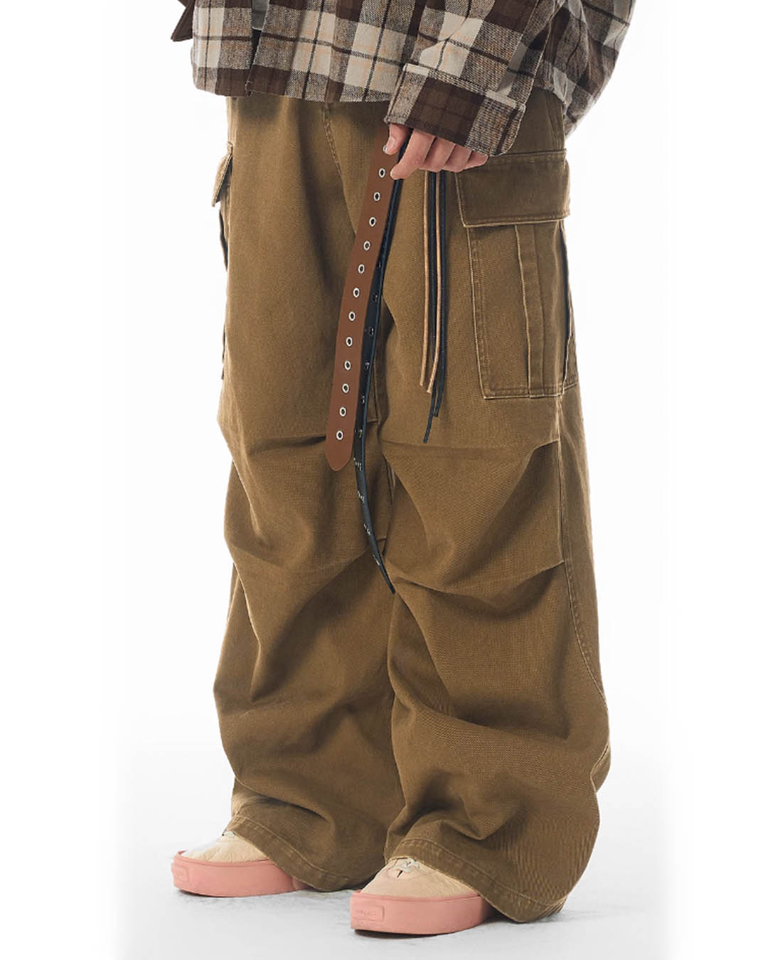 Washed Pleated Wide Leg Cargo Pants