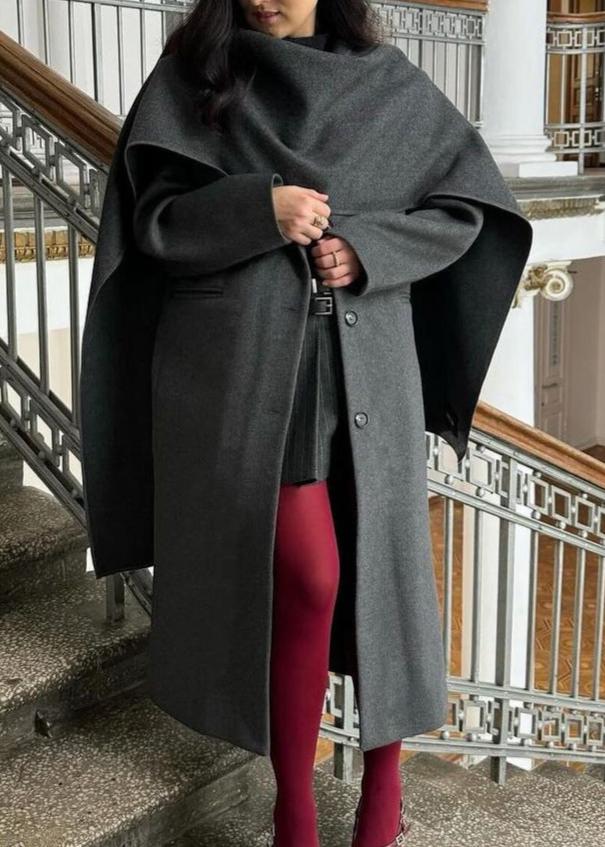 Asymmetric Cloak-style Long Overcoat