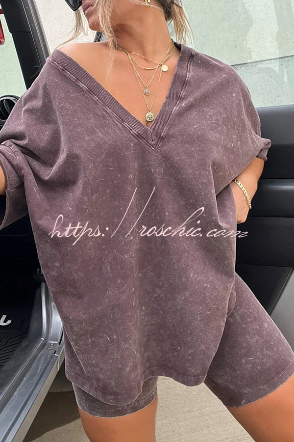 Serena Cotton Blend Oversized T-shirt and Cropped Stretch Cycling Pants