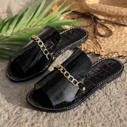 Flat Beach Sandals With Chain Accessories