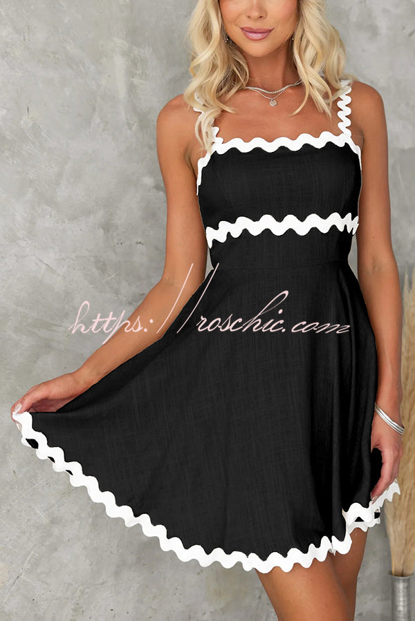 Aimie Color Wavy Lace Suspender Mini Dress