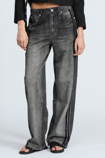 Wash Vertical Pattern Sweatpant Jean