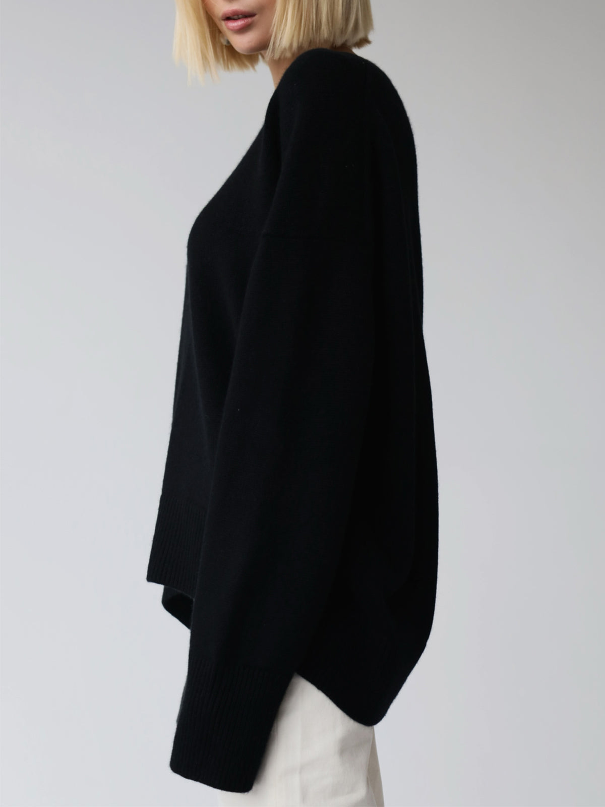 Skye Knit Set – Soft Crewneck Sweater & Pleated Skirt