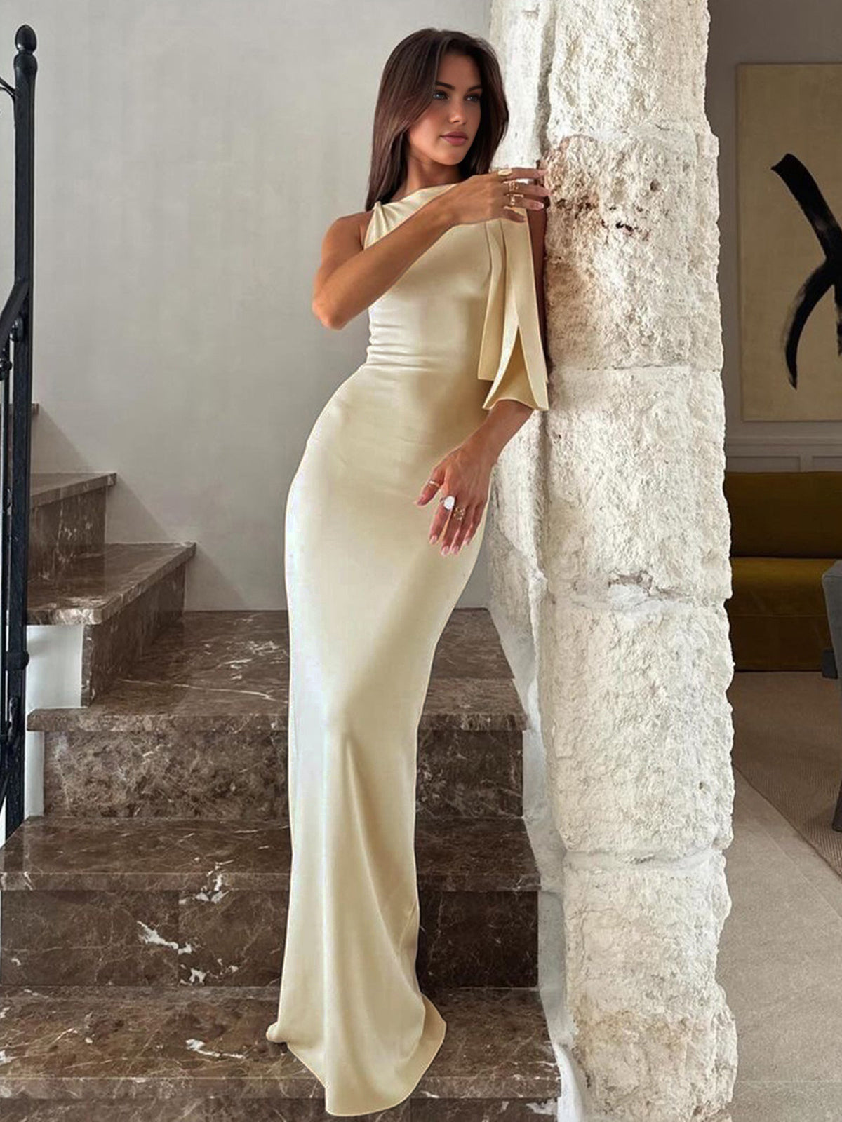 Thalira - Off-white Knotted Maxi Dress