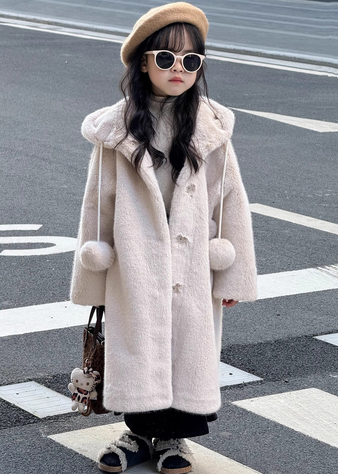 Apricot Fuzzy Ball Decorated Mink Velvet Hoodies Long Coats Winter Tg021