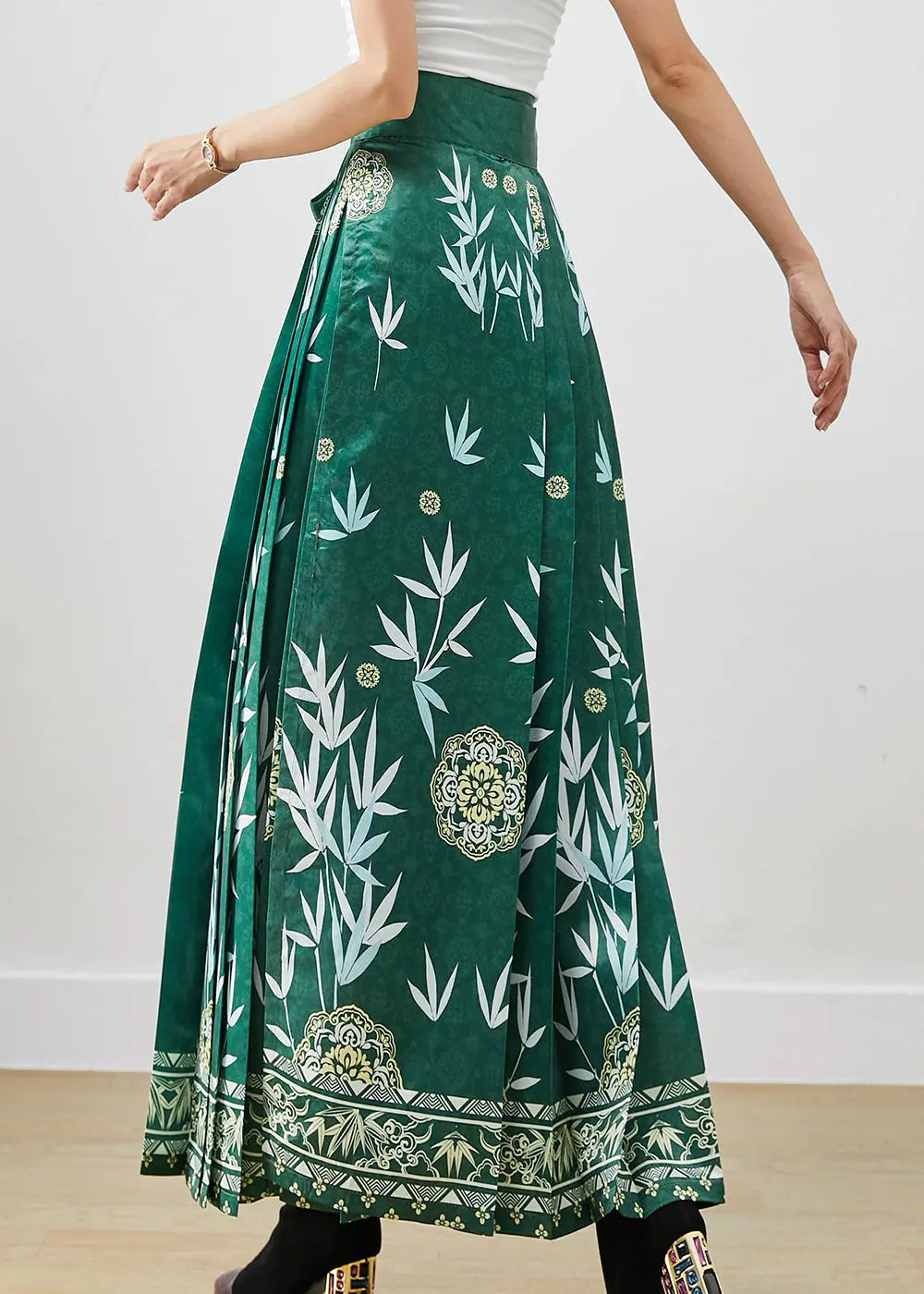 Print Exra Large Hem Silk Pleated Skirts