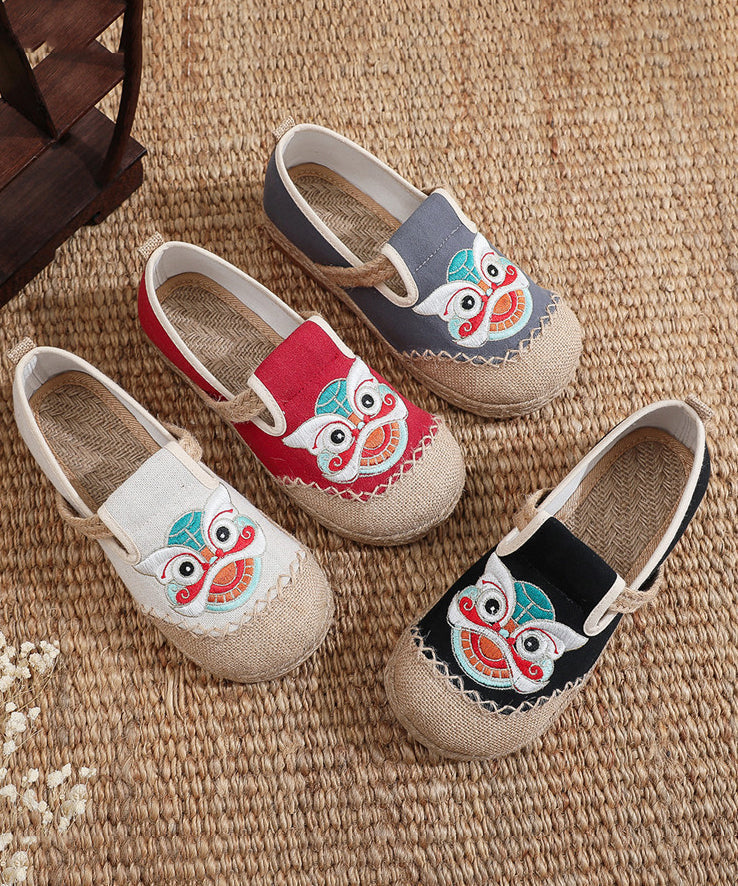 Black Comfy Embroidery Flat Feet Shoes Xc1044