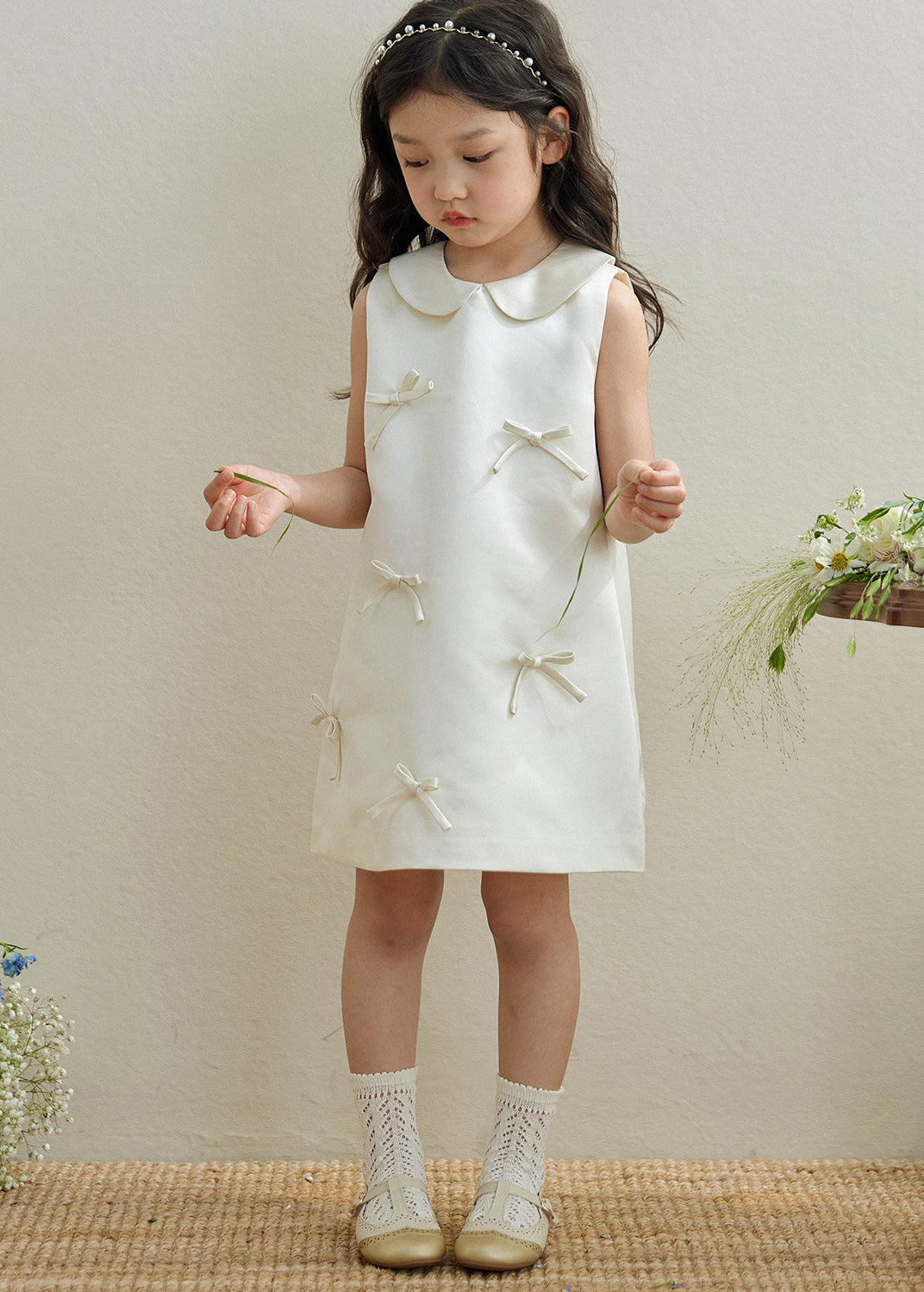 Brief White Peter Pan Collar Bow Kids Long Dresses Sleeveless Qv003