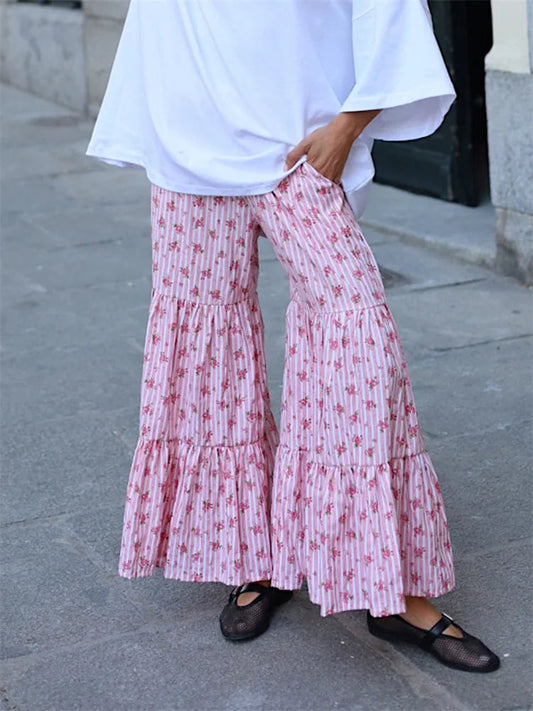Flared Striped Elastic High Waist Pant