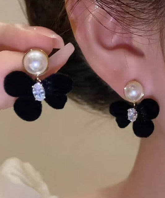 Classy Black Alloy Inlaid Crystal Pearl Bow Pile Coating Stud Earrings Wh018