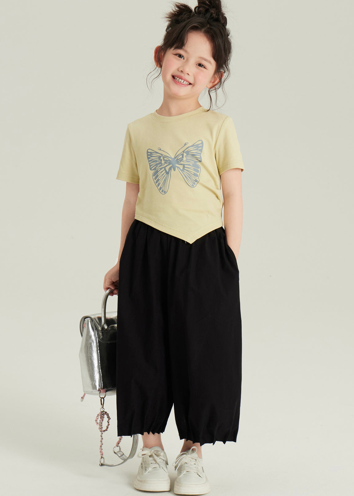 Black Asymmetrical Butterfly Print Top and Crop Pants Two Pieces Set Short Sleeve Yu1061