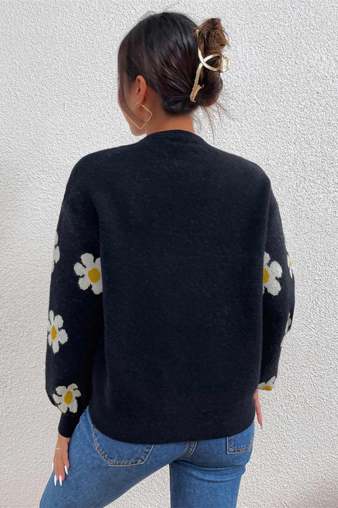 Embroidery Crew Neck Sweater