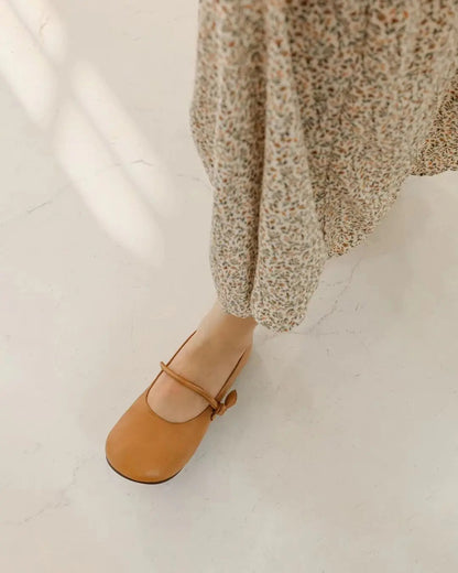 Front Strap Round Head Leather Flats