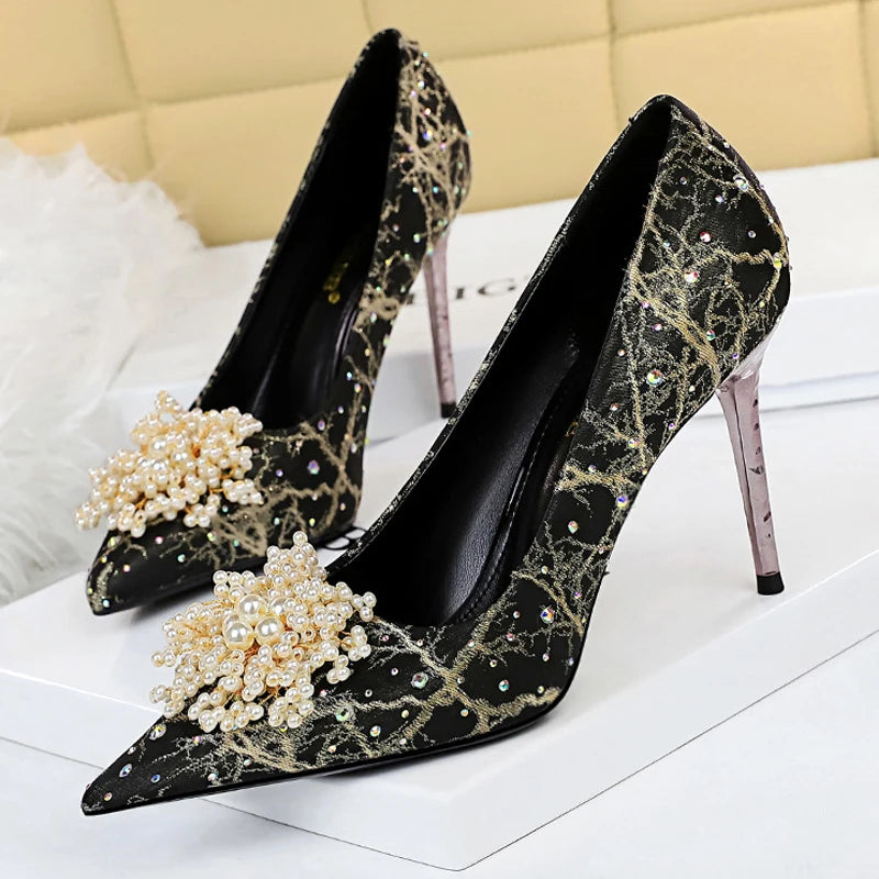 Shoes Pearl Flowers Woman Pumps Rhinestone High Heels New Luxurious Heels Stiletto Large Size Pumps