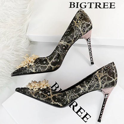 Shoes Pearl Flowers Woman Pumps Rhinestone High Heels New Luxurious Heels Stiletto Large Size Pumps