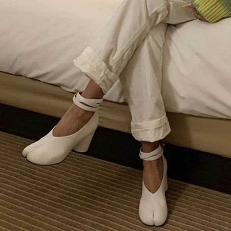 New Spring Split Toe Pumps Chunky Round Ankle Strap Buckle High Heels Red Leather Brand Design Winter Shoes