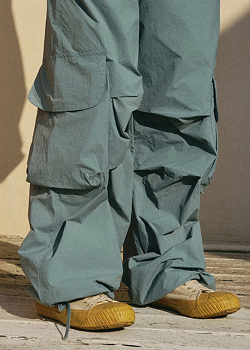 Multiple Pocket Wide-leg Cargo Pants