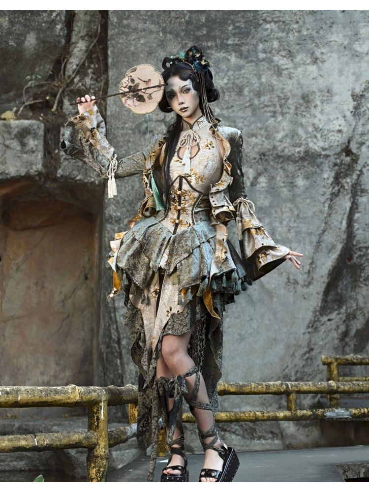 Victorian-inspired Multiple Tiers Asymmetrical Skirt