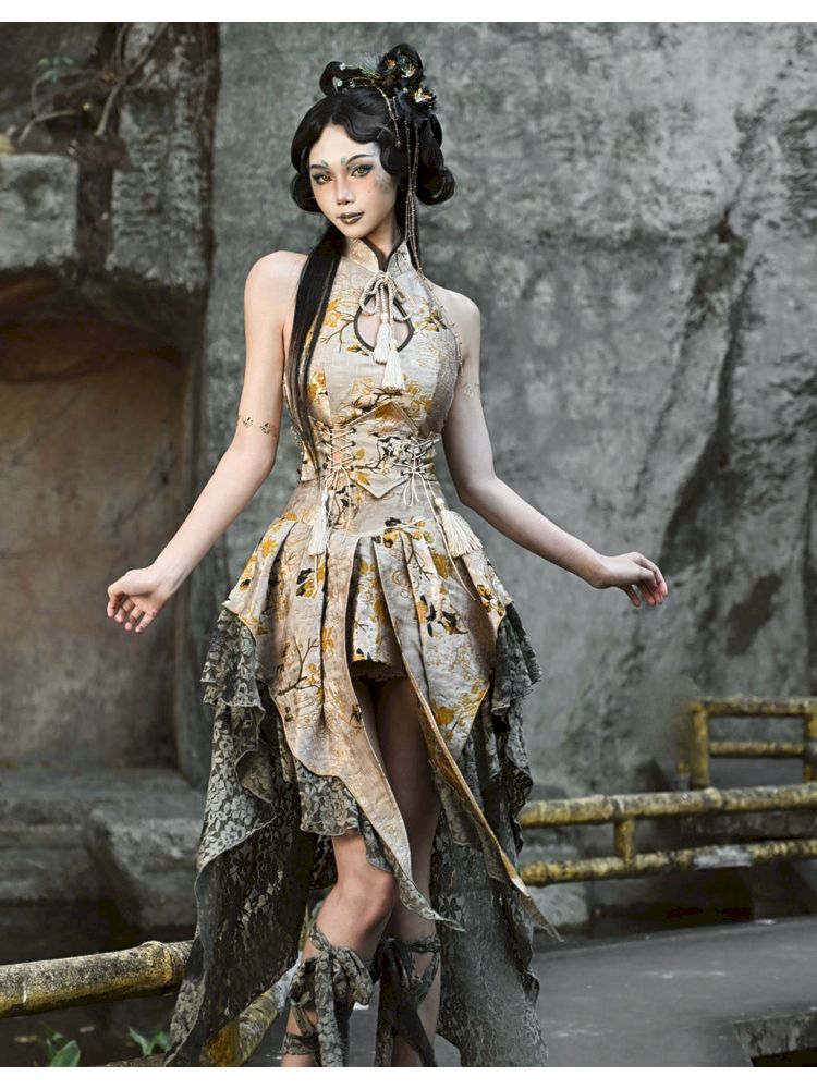 Victorian-inspired Multiple Tiers Asymmetrical Skirt