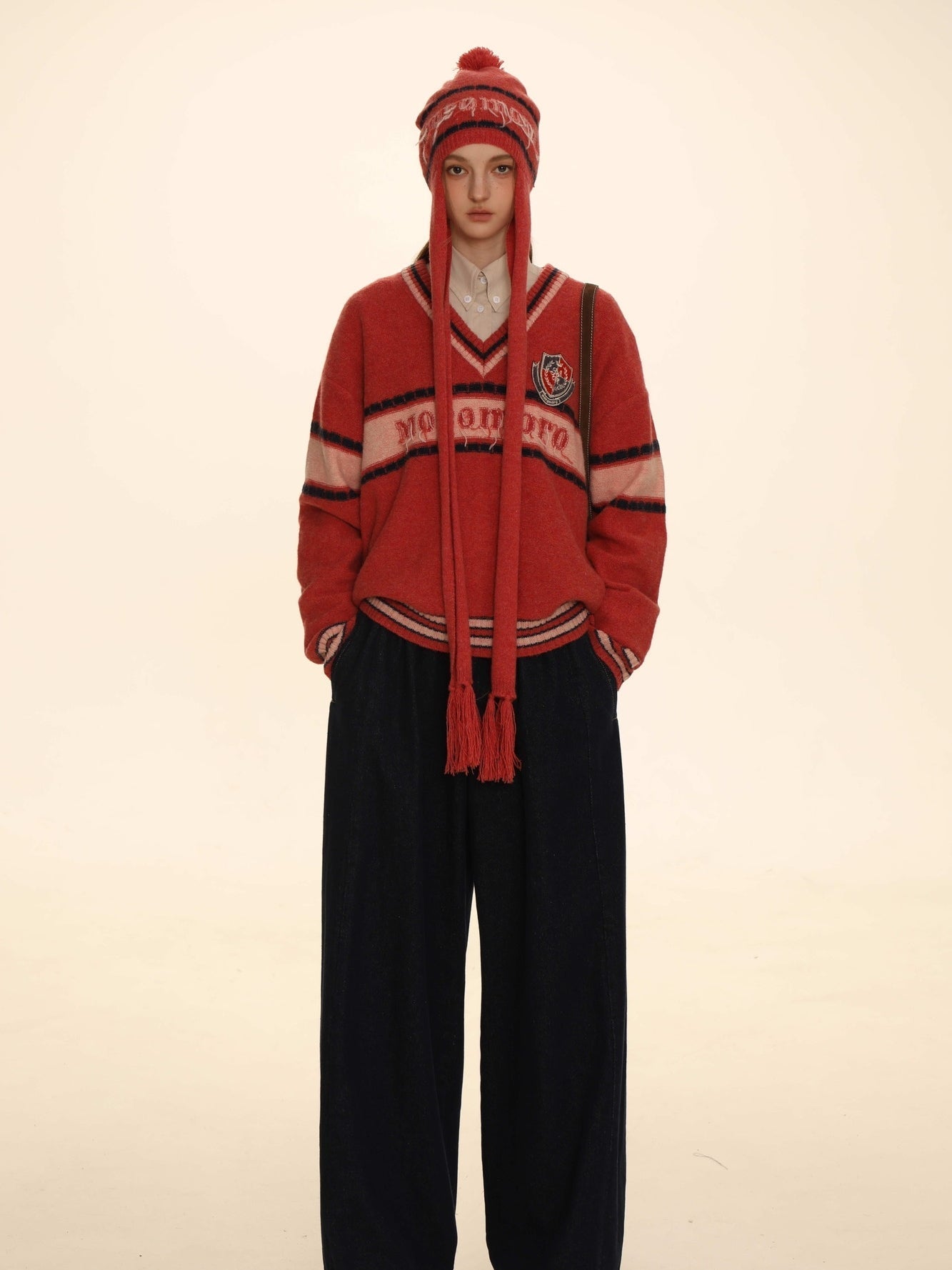 Retro Border Knit V-neck Sweater